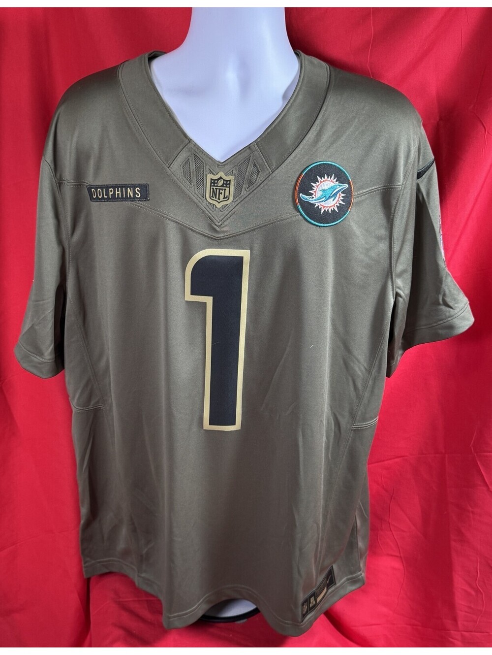 Nike Miami Dolphins Tua Tagovailoa #1 Jersey Salute To Service Mens S NWT $195